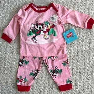Disney Pajamas Nwt Disney Minnie Mouse And Daisy Duck Two Piece Pjs Size 36 Months Poshmark
